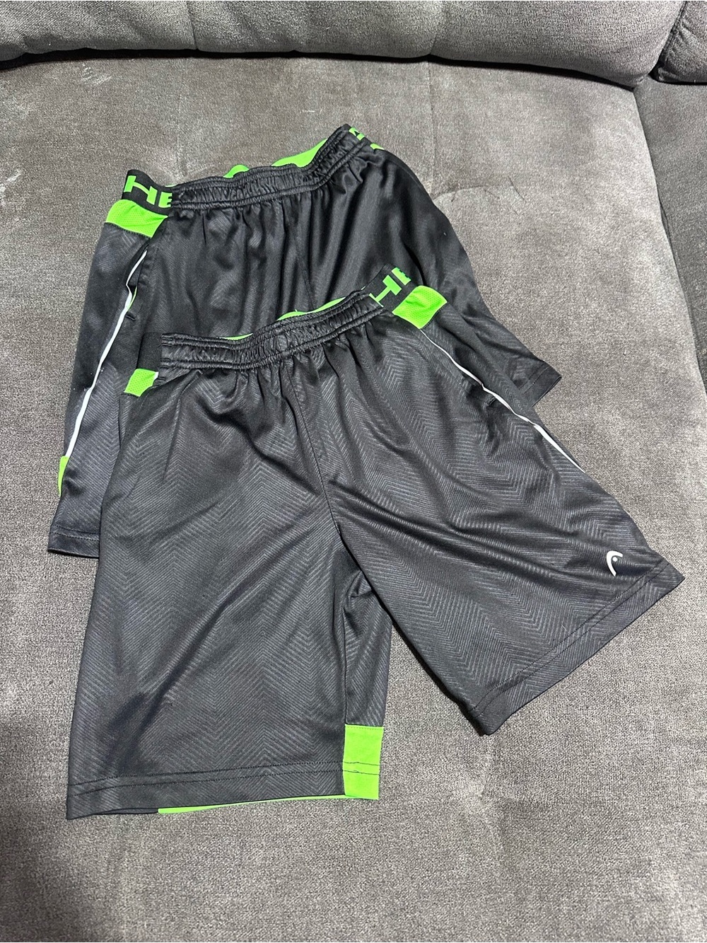 HEAD Boys Athletic Shorts – Black/Neon Green – Size M (10/12), Like New